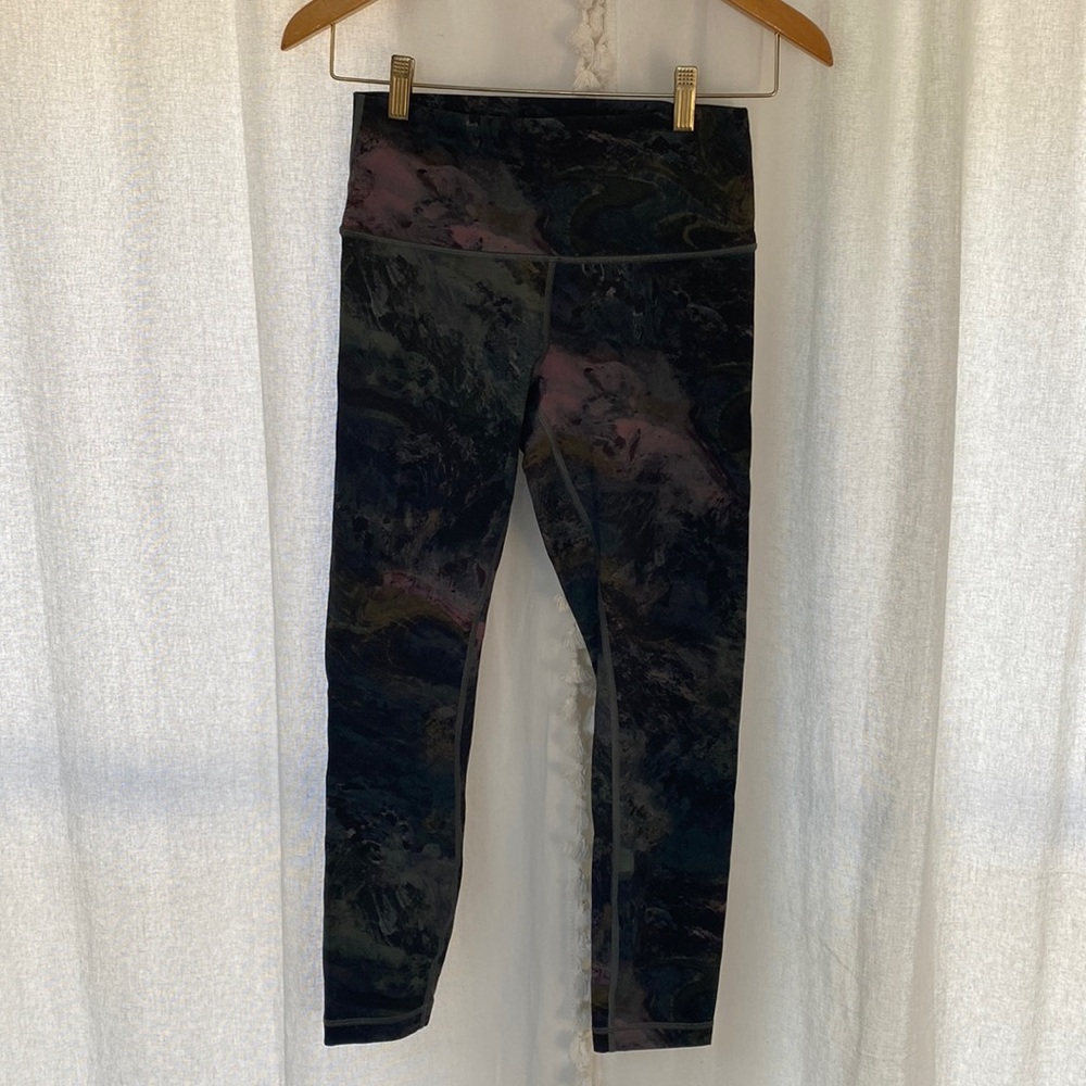 lululemon size 6 wunder unders